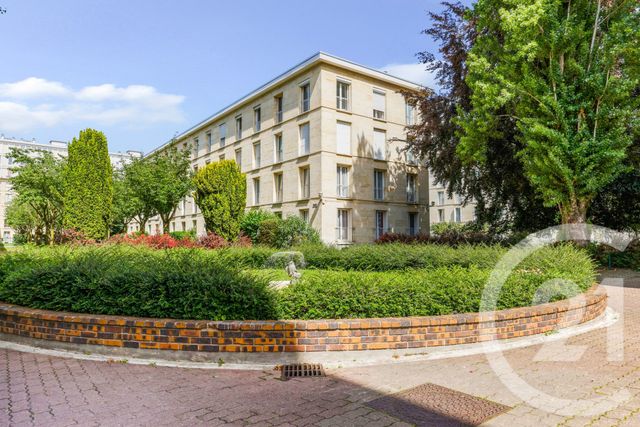 Appartement F3 à vendre - 4 pièces - 67.8 m2 - MONTROUGE - 92 - ILE-DE-FRANCE - Century 21 Côté Ecrivains