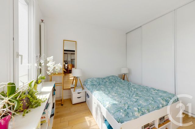 Appartement F3 à vendre - 4 pièces - 67.8 m2 - MONTROUGE - 92 - ILE-DE-FRANCE - Century 21 Côté Ecrivains