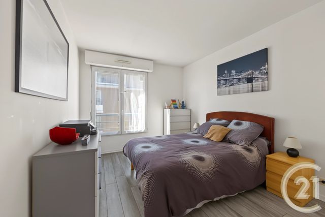 Appartement F3 à vendre - 3 pièces - 64.71 m2 - MONTROUGE - 92 - ILE-DE-FRANCE - Century 21 Côté Ecrivains