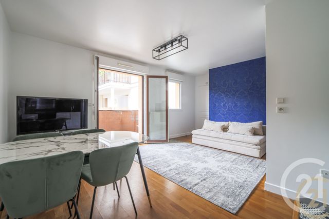 Appartement F2 à louer - 2 pièces - 42.79 m2 - MONTROUGE - 92 - ILE-DE-FRANCE - Century 21 Côté Ecrivains