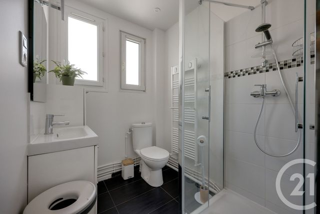 Appartement Studio à vendre - 1 pièce - 29.8 m2 - BAGNEUX - 92 - ILE-DE-FRANCE - Century 21 Côté Ecrivains
