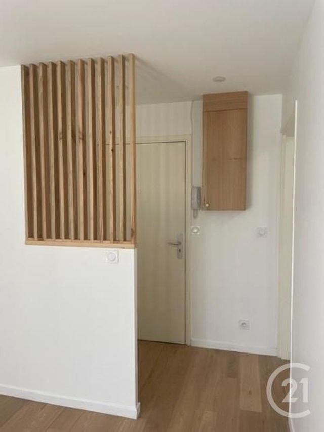 Appartement F2 à louer - 2 pièces - 36.93 m2 - MONTROUGE - 92 - ILE-DE-FRANCE - Century 21 Côté Ecrivains