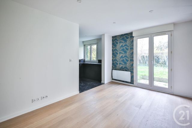 Appartement F2 à louer - 2 pièces - 36.93 m2 - MONTROUGE - 92 - ILE-DE-FRANCE - Century 21 Côté Ecrivains