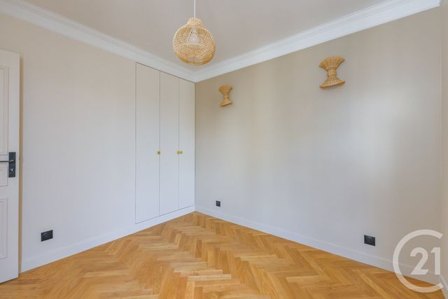Appartement F3 à vendre - 3 pièces - 40.53 m2 - MONTROUGE - 92 - ILE-DE-FRANCE - Century 21 Côté Ecrivains