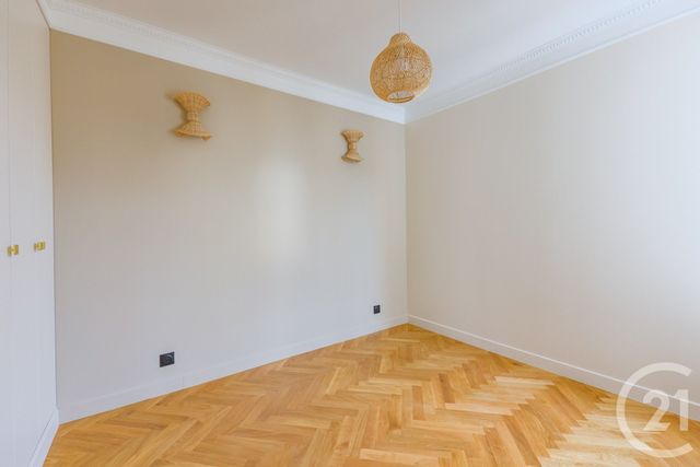 Appartement F3 à vendre - 3 pièces - 40.53 m2 - MONTROUGE - 92 - ILE-DE-FRANCE - Century 21 Côté Ecrivains