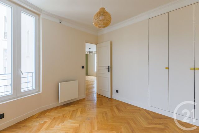 Appartement F3 à vendre - 3 pièces - 40.53 m2 - MONTROUGE - 92 - ILE-DE-FRANCE - Century 21 Côté Ecrivains