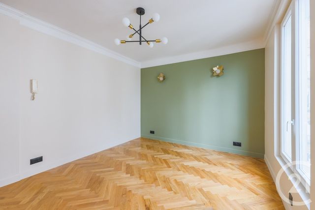 Appartement F3 à vendre - 3 pièces - 40.53 m2 - MONTROUGE - 92 - ILE-DE-FRANCE - Century 21 Côté Ecrivains