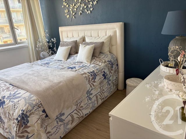 Appartement F3 à vendre - 3 pièces - 59.02 m2 - MONTROUGE - 92 - ILE-DE-FRANCE - Century 21 Côté Ecrivains