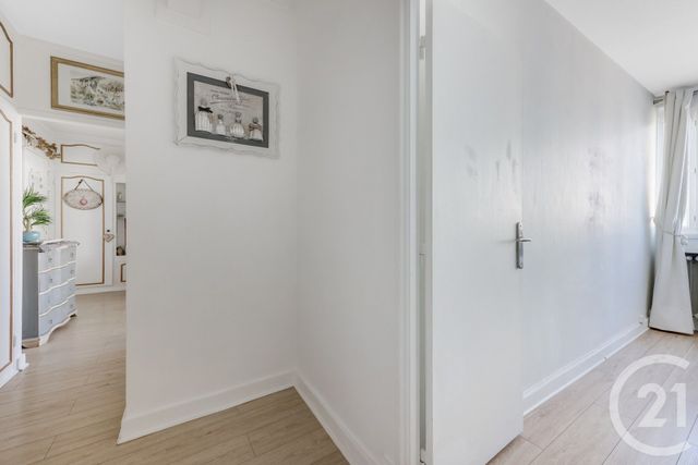 Appartement F3 à vendre - 3 pièces - 59.02 m2 - MONTROUGE - 92 - ILE-DE-FRANCE - Century 21 Côté Ecrivains