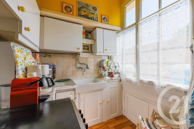 Appartement F2 à vendre - 2 pièces - 47.77 m2 - MONTROUGE - 92 - ILE-DE-FRANCE - Century 21 Côté Ecrivains