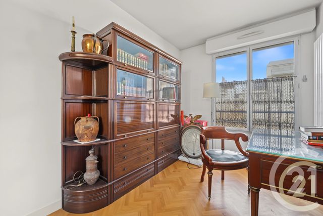 Appartement F4 à vendre - 4 pièces - 87.8 m2 - MONTROUGE - 92 - ILE-DE-FRANCE - Century 21 Côté Ecrivains