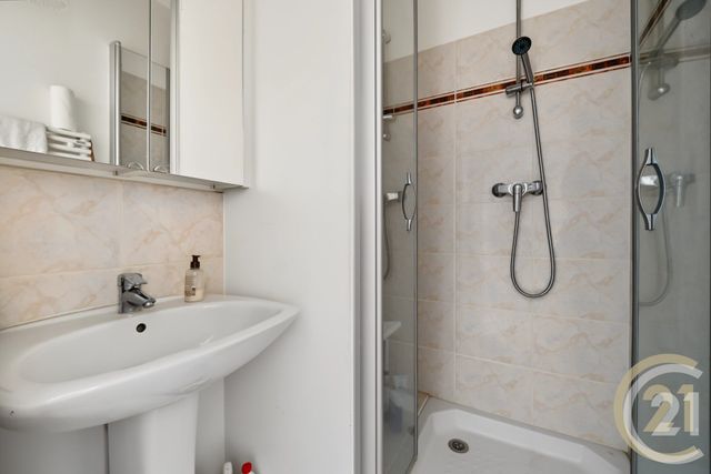 Appartement F4 à vendre - 4 pièces - 87.8 m2 - MONTROUGE - 92 - ILE-DE-FRANCE - Century 21 Côté Ecrivains