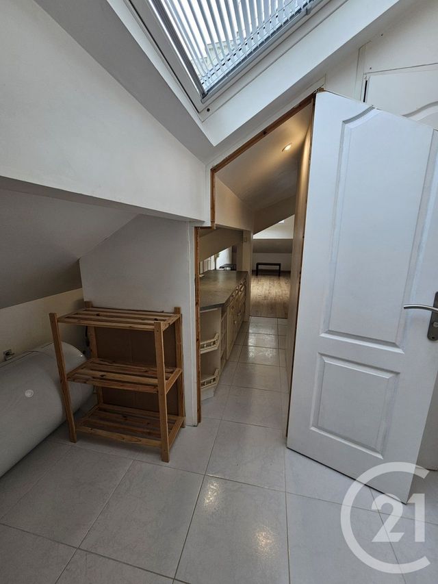 Appartement F3 à louer - 3 pièces - 32.37 m2 - MONTROUGE - 92 - ILE-DE-FRANCE - Century 21 Côté Ecrivains