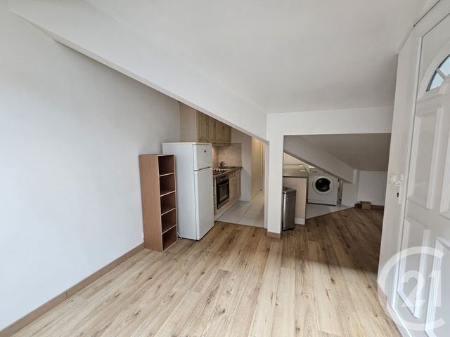 Appartement F3 à louer - 3 pièces - 32.37 m2 - MONTROUGE - 92 - ILE-DE-FRANCE - Century 21 Côté Ecrivains