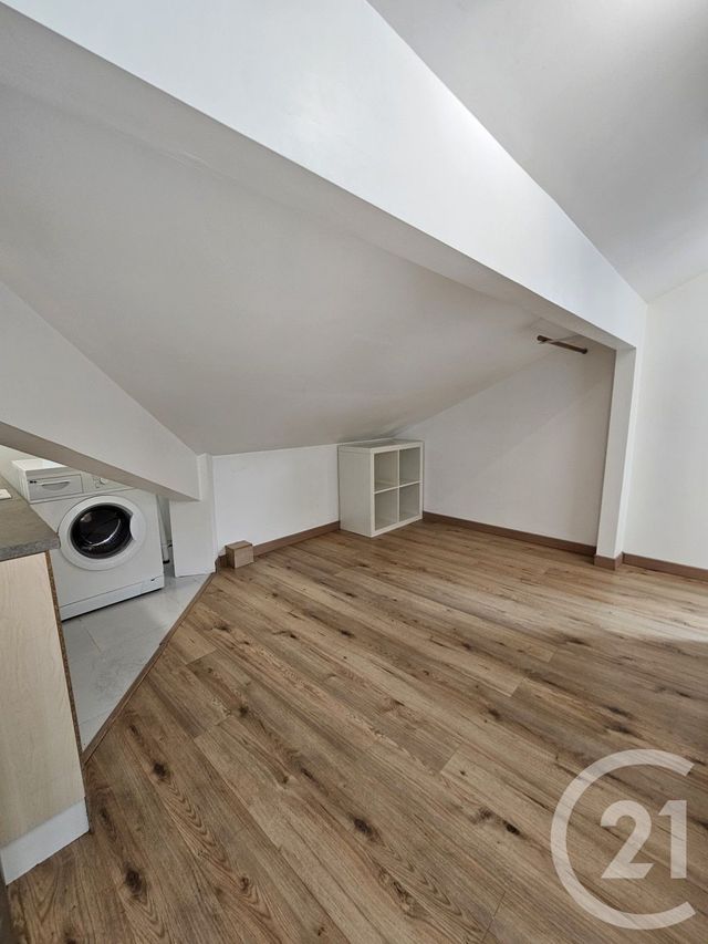 Appartement F3 à louer - 3 pièces - 32.37 m2 - MONTROUGE - 92 - ILE-DE-FRANCE - Century 21 Côté Ecrivains