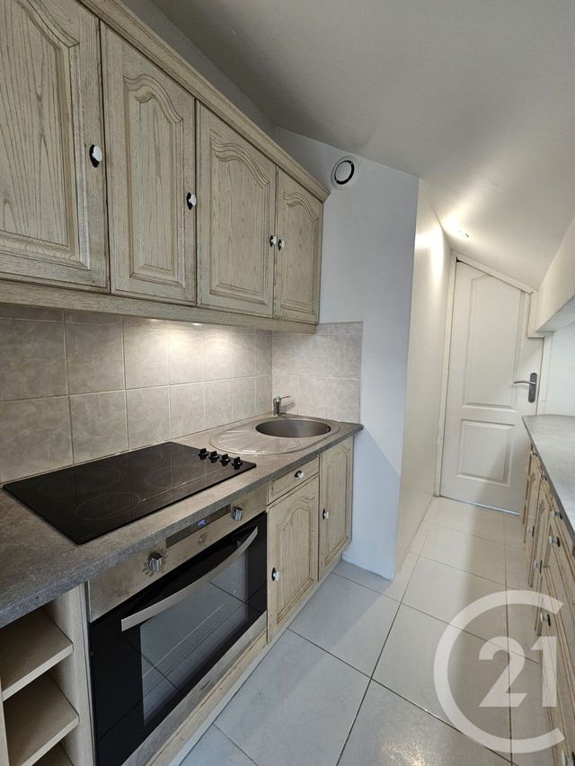 Appartement F3 à louer - 3 pièces - 32.37 m2 - MONTROUGE - 92 - ILE-DE-FRANCE - Century 21 Côté Ecrivains