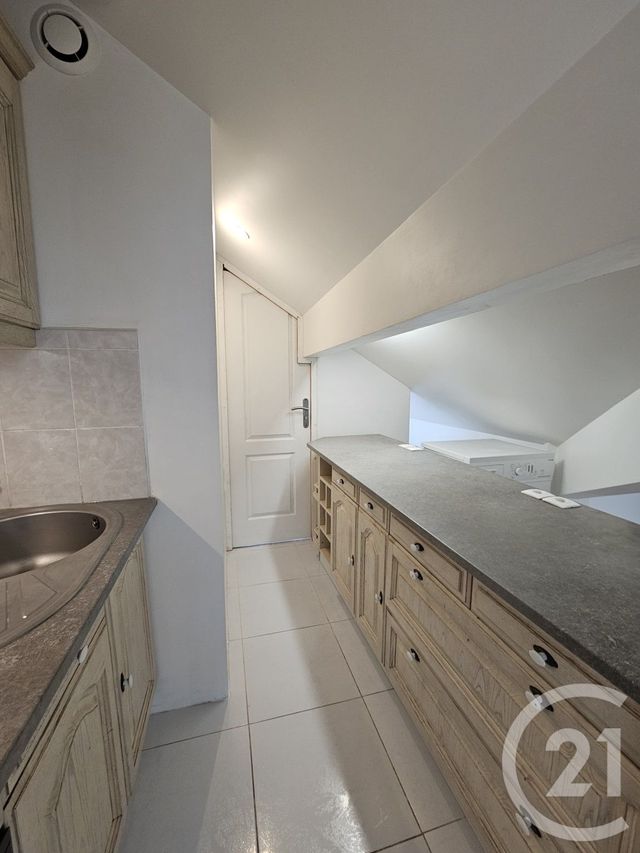 Appartement F3 à louer - 3 pièces - 32.37 m2 - MONTROUGE - 92 - ILE-DE-FRANCE - Century 21 Côté Ecrivains