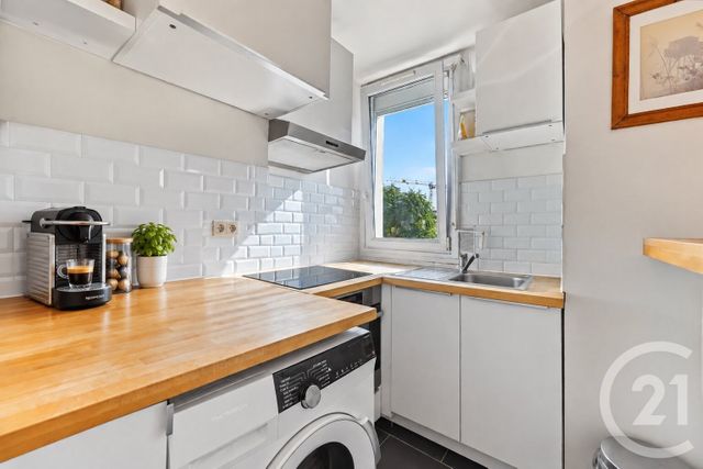 Appartement F3 à vendre - 3 pièces - 45.77 m2 - MONTROUGE - 92 - ILE-DE-FRANCE - Century 21 Côté Ecrivains