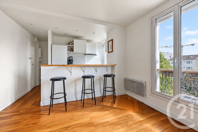 Appartement F3 à vendre - 3 pièces - 45.77 m2 - MONTROUGE - 92 - ILE-DE-FRANCE - Century 21 Côté Ecrivains