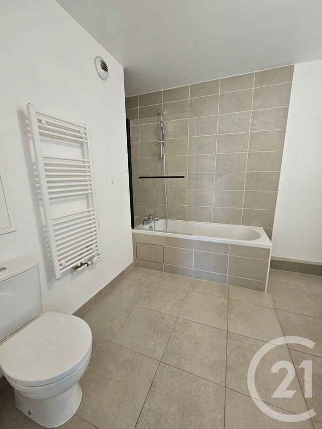Appartement F3 à louer - 3 pièces - 60.15 m2 - GENTILLY - 94 - ILE-DE-FRANCE - Century 21 Côté Ecrivains