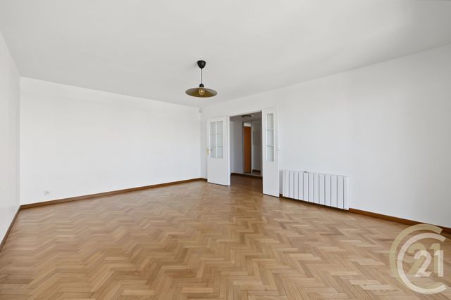 Appartement F2 à vendre - 2 pièces - 56.7 m2 - MONTROUGE - 92 - ILE-DE-FRANCE - Century 21 Côté Ecrivains