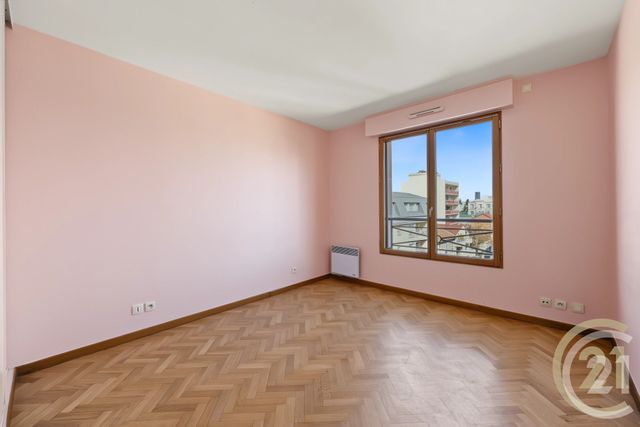 Appartement F2 à vendre - 2 pièces - 56.7 m2 - MONTROUGE - 92 - ILE-DE-FRANCE - Century 21 Côté Ecrivains