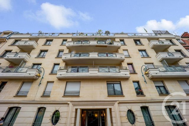 Appartement F2 à vendre - 2 pièces - 56.7 m2 - MONTROUGE - 92 - ILE-DE-FRANCE - Century 21 Côté Ecrivains