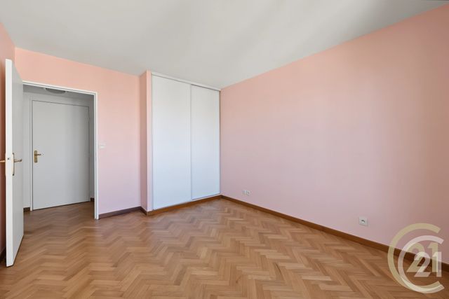 Appartement F2 à vendre - 2 pièces - 56.7 m2 - MONTROUGE - 92 - ILE-DE-FRANCE - Century 21 Côté Ecrivains