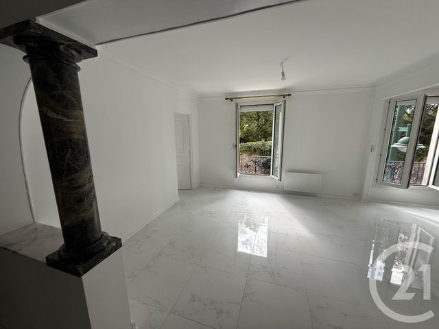 Appartement F6 à louer - 4 pièces - 90.06 m2 - MONTROUGE - 92 - ILE-DE-FRANCE - Century 21 Côté Ecrivains