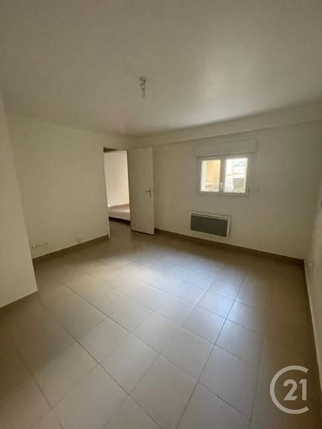Appartement F2 à louer - 2 pièces - 40.39 m2 - MONTROUGE - 92 - ILE-DE-FRANCE - Century 21 Côté Ecrivains