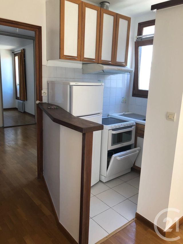 Appartement F3 à louer - 3 pièces - 41.36 m2 - MONTROUGE - 92 - ILE-DE-FRANCE - Century 21 Côté Ecrivains