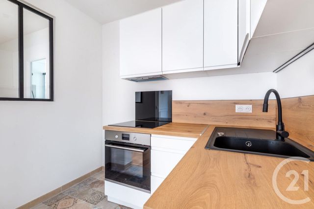 Appartement F3 à vendre - 3 pièces - 51.23 m2 - MONTROUGE - 92 - ILE-DE-FRANCE - Century 21 Côté Ecrivains