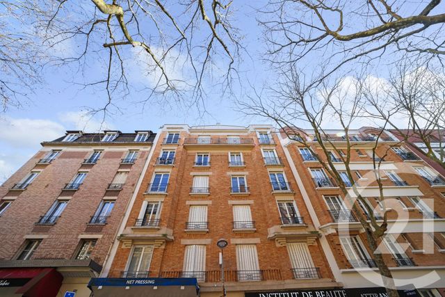 Appartement F3 à vendre - 3 pièces - 51.23 m2 - MONTROUGE - 92 - ILE-DE-FRANCE - Century 21 Côté Ecrivains
