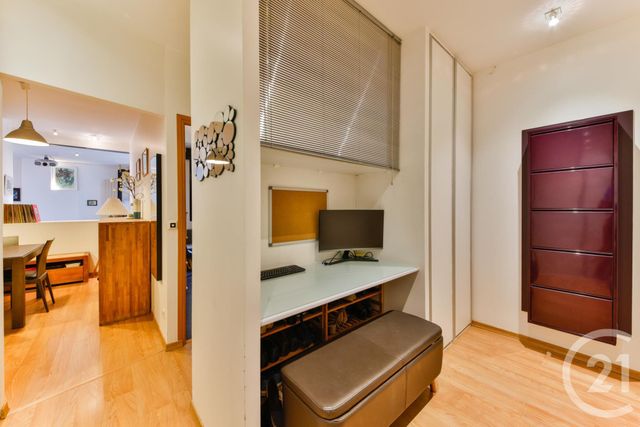 Afficher la photo en grand Appartement F4 à vendre - 4 pièces - 84.01 m2 - MONTROUGE - 92 - ILE-DE-FRANCE - Century 21 Côté Ecrivains